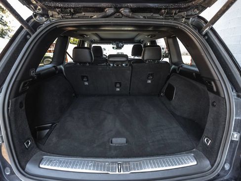 Used 2024 Jeep Grand Cherokee Overland AWD/4WD image 33