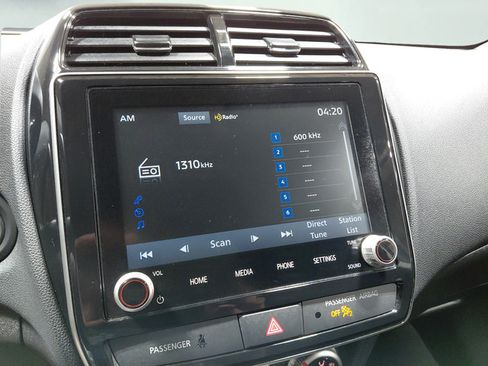 Used 2025 Mitsubishi Outlander Sport LE AWD/4WD image 30