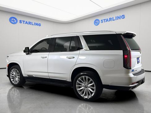 Used 2022 Cadillac Escalade Luxury image 4