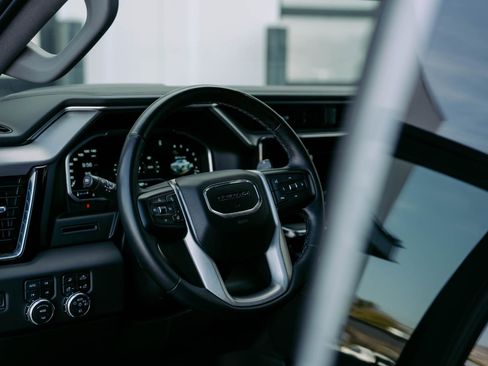 Used 2023 GMC Sierra 1500 Denali image 16