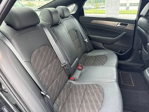 Used 2017 Hyundai Sonata Sport 2.0T FWD image 14