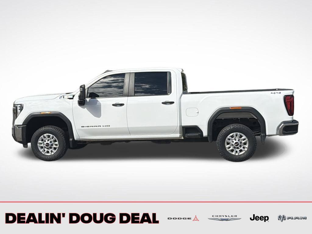 Used 2024 GMC Sierra 2500 Pro w/ Convenience Package AWD/4WD image 3
