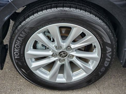 Used 2023 Toyota Corolla LE image 12