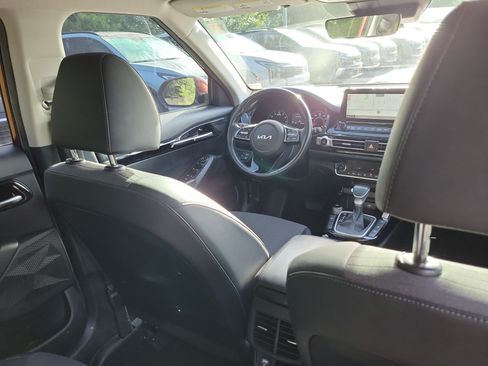 Used 2023 Kia Seltos S w/ Navigation Package AWD/4WD image 13