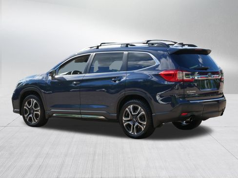 Used 2024 Subaru Ascent Limited w/ Technology Package AWD/4WD image 5