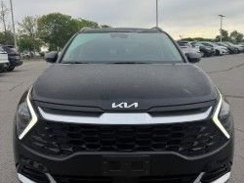 Used 2024 Kia Sportage SX image 2