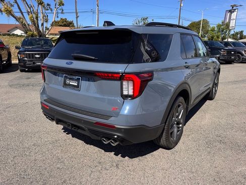 Used 2025 Ford Explorer ST w/ Sun And Sound Package image 13