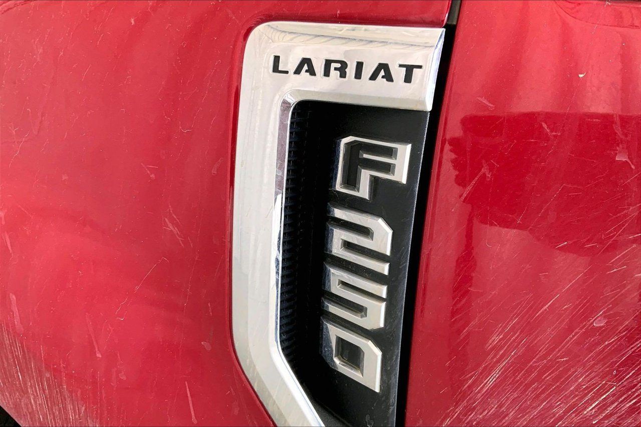 Used 2021 Ford F250 Lariat w/ Lariat Value Package AWD/4WD image 9