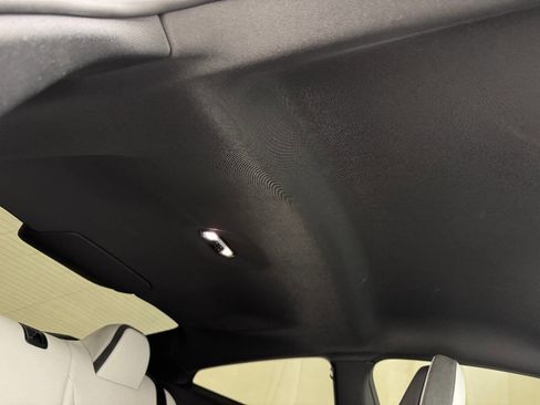 Used 2025 BMW M4 Competition image 36