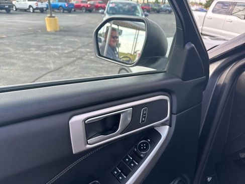 Used 2024 Ford Explorer XLT w/ Equipment Group 202A image 26