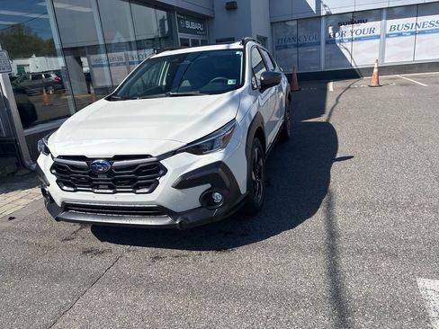Certified 2025 Subaru Crosstrek 2.5i Limited w/ Crosstrek Mirror Package AWD/4WD image 8