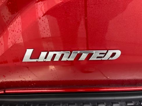 Used 2025 Toyota 4Runner Limited image 39