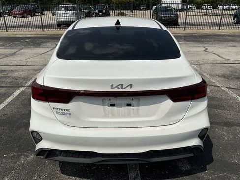 Used 2024 Kia Forte LXS FWD image 11