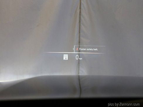 Certified 2024 BMW 530i xDrive w/ Premium Package image 18