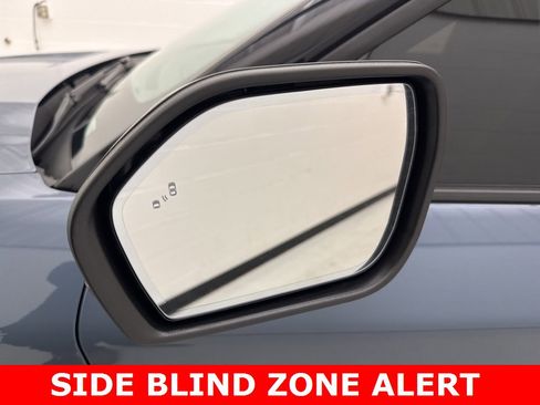 Used 2025 Ford Explorer ST image 7