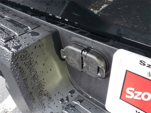 New 2026 Toyota Tacoma SR5 image 7