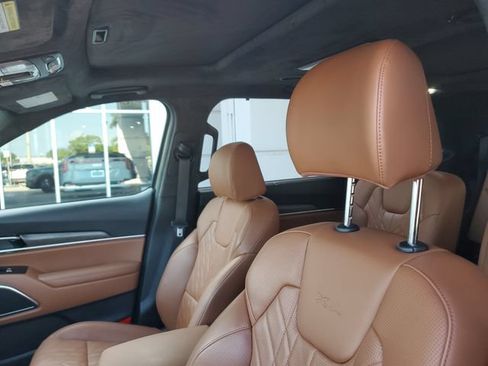 Certified 2025 Kia Telluride SX Prestige X-Line AWD/4WD image 17