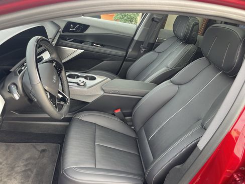 Used 2025 Cadillac Optiq Sport 2 image 14