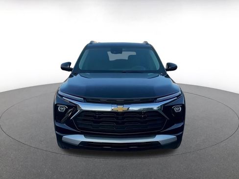 Used 2025 Chevrolet TrailBlazer LT image 4