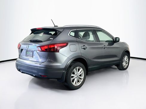Used 2017 Nissan Rogue Sport SV w/ SV All-Weather Package AWD/4WD image 9