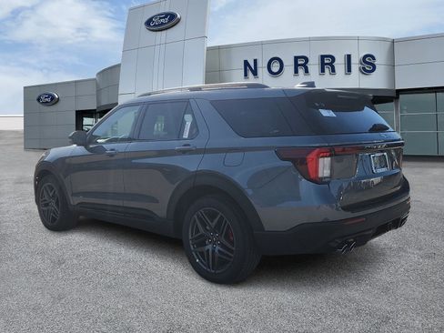 New 2026 Ford Explorer ST image 3