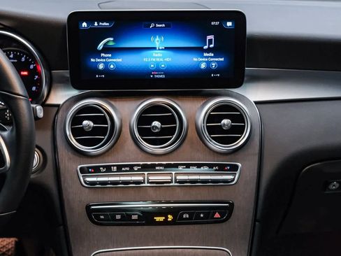 Certified 2021 Mercedes-Benz GLC 300 image 14