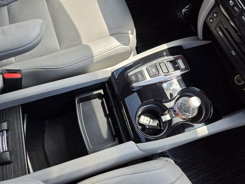 Used 2016 Honda Pilot Elite image 34