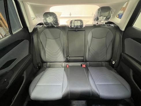 New 2026 Volkswagen Tiguan SE image 27