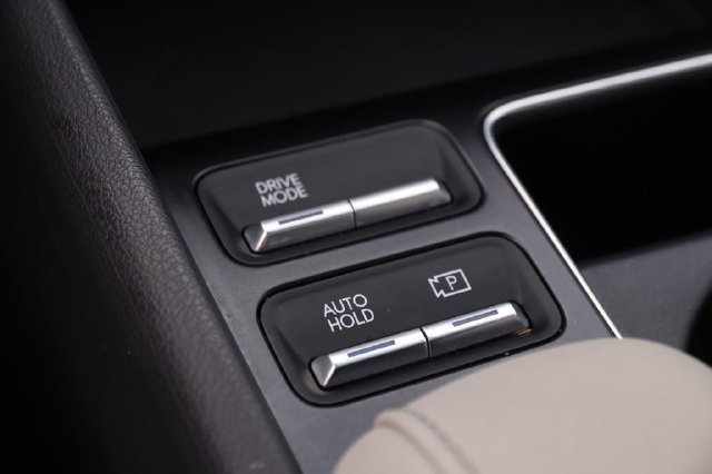 Used 2025 Hyundai Sonata SEL FWD image 21