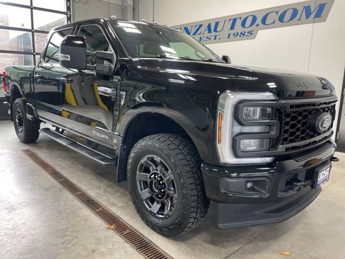 Used 2024 Ford F250 Lariat w/ Sport Appearance Package AWD/4WD image 2