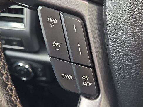 Used 2019 Ford Expedition Platinum image 47