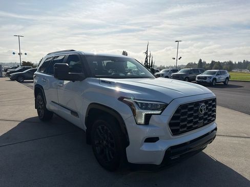 Used 2025 Toyota Sequoia Limited AWD/4WD image 8