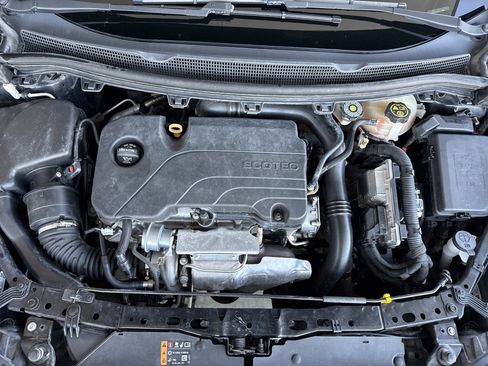 Used 2018 Chevrolet Cruze LT w/ LT Fleet Convenience Package image 7