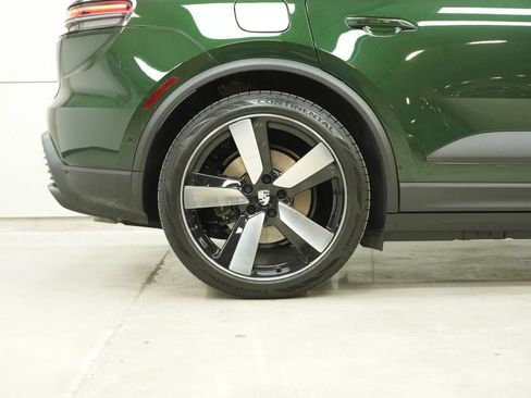 New 2026 Porsche Macan 4S Electric AWD/4WD image 39