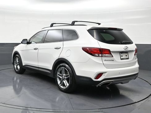 Used 2018 Hyundai Santa Fe FWD image 3