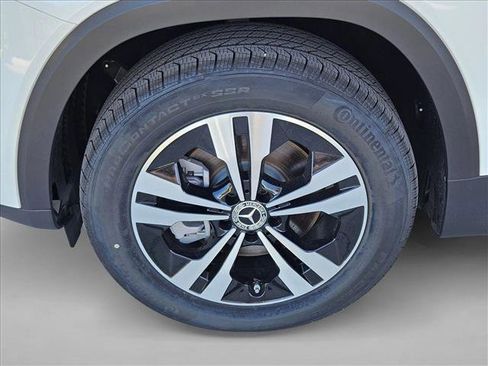 Used 2025 Mercedes-Benz GLB 250 image 10