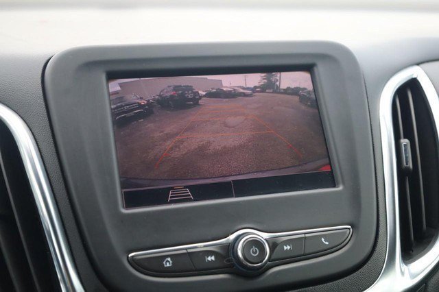 Used 2022 Chevrolet Equinox LT AWD/4WD image 16