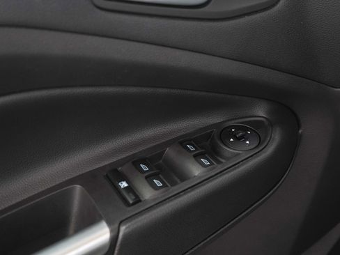 Used 2018 Ford Escape SE image 21