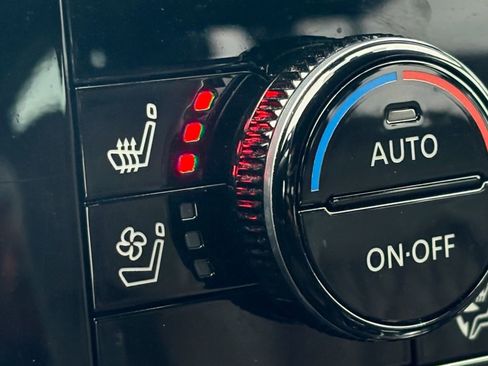 Used 2023 Nissan Armada Platinum w/ Captain's Chairs Package image 6