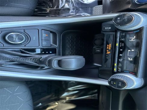 Used 2021 Toyota RAV4 XLE image 26