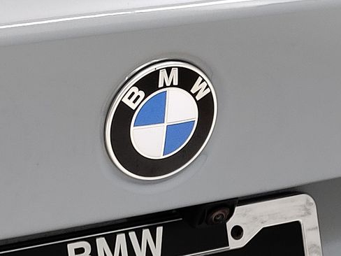 New 2026 BMW 330i Sedan w/ M Sport Package image 9