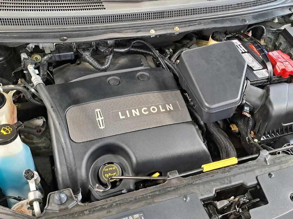Used 2015 Lincoln MKX AWD image 29