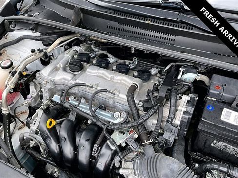 Used 2022 Toyota Corolla LE FWD image 29