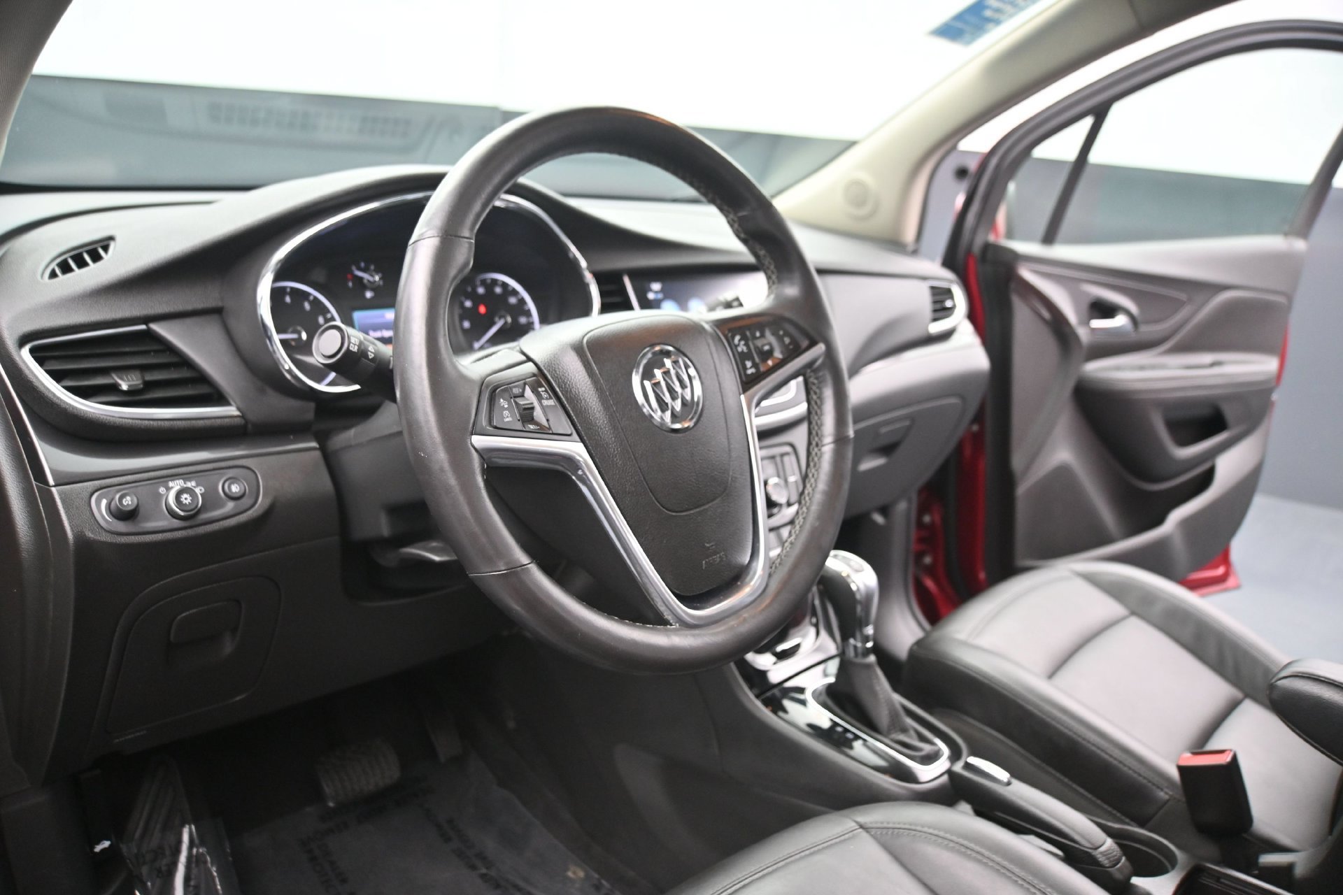 Used 2019 Buick Encore Essence w/ Safety Package II AWD/4WD image 21