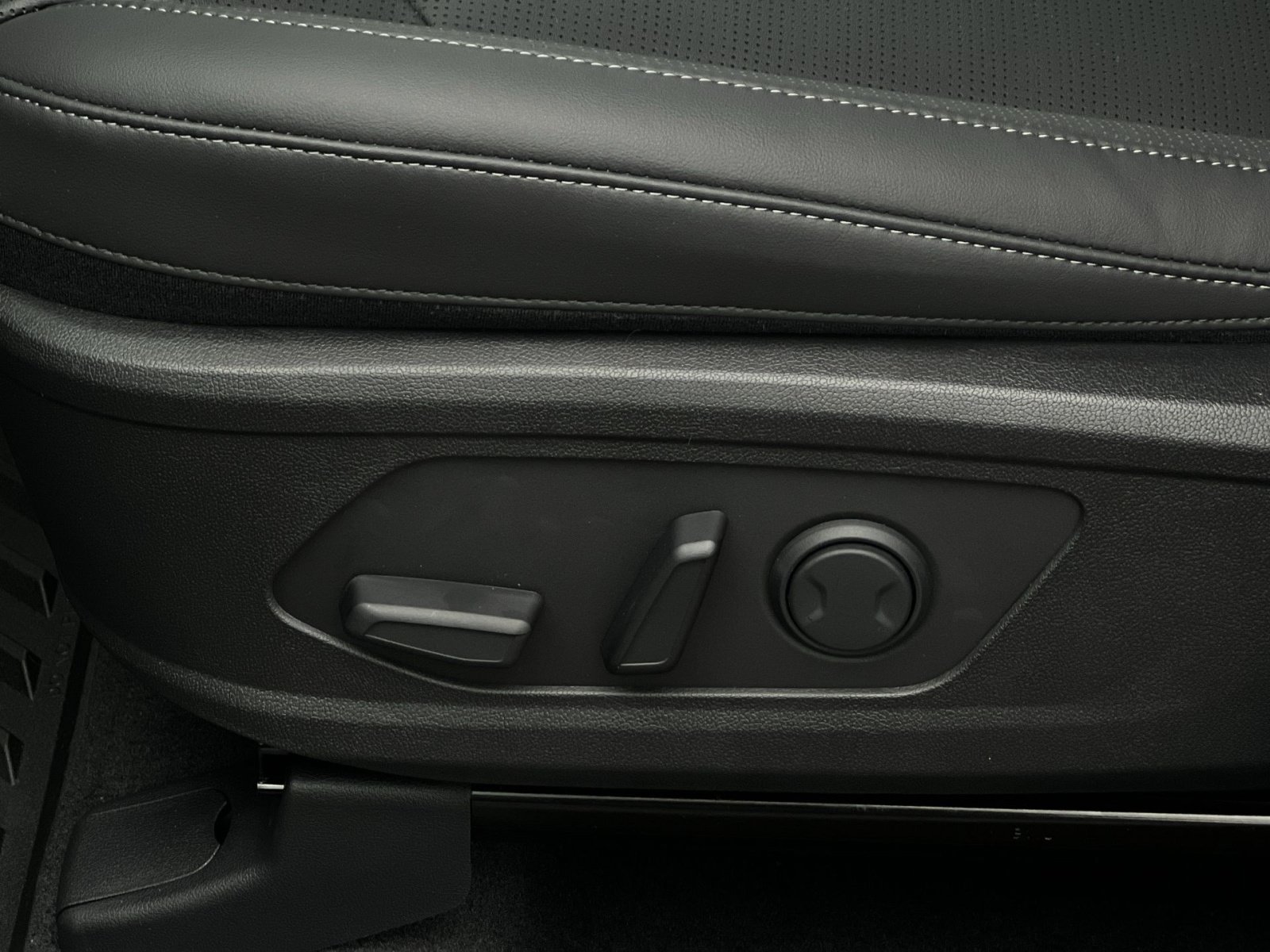 New 2026 Kia Sorento EX AWD/4WD image 19
