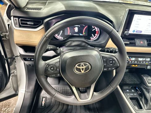 Used 2024 Toyota RAV4 XLE Premium FWD image 17