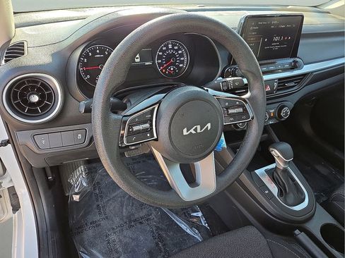 Used 2024 Kia Forte LXS image 24