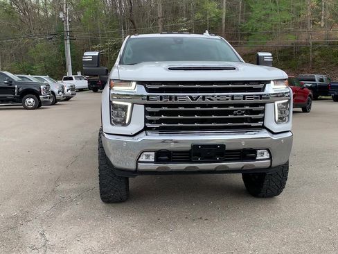 Used 2022 Chevrolet Silverado 3500 LTZ w/ LTZ Convenience Package image 18