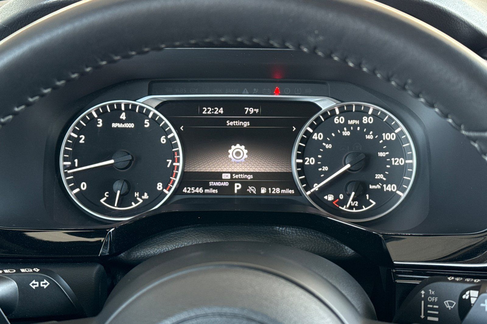 Certified 2025 Nissan Pathfinder SV FWD image 34
