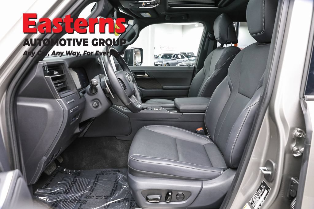 Used 2024 Lexus GX 550 w/ Cold Area Package AWD/4WD image 15